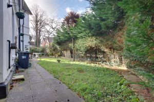 Private Patio/Garden- click for photo gallery